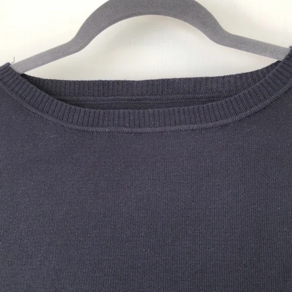 Winter Floral Dress - Picture 3 of 8